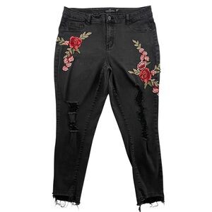 One 5 One Jeans Womens Size 18 Black Floral Embroidery Distressed Tapered Frayed